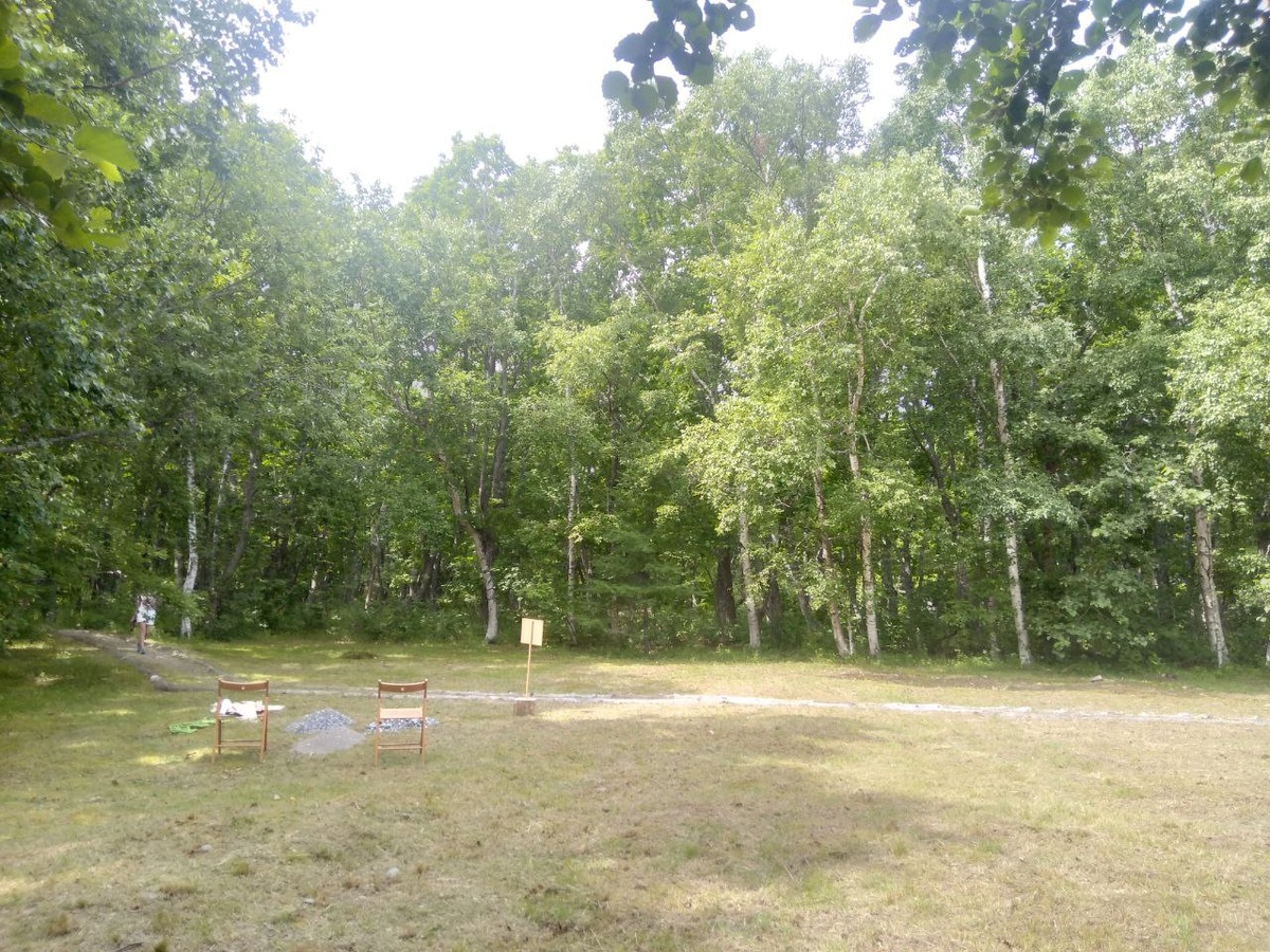 Попасть на территорию можно в составе научной группы или волонтёрской