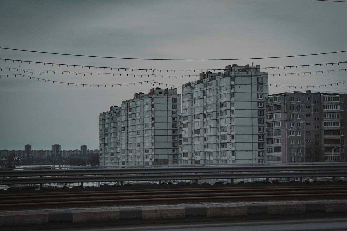 Экономическая депрессия региона не добавляет красок жизни жителям. Источник: Unsplash.com