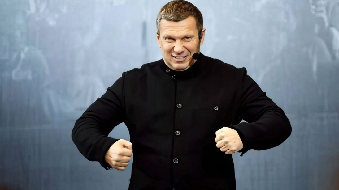 И сейчас Соловьев – одна из самых популярных и спорных персон на российском ТВ