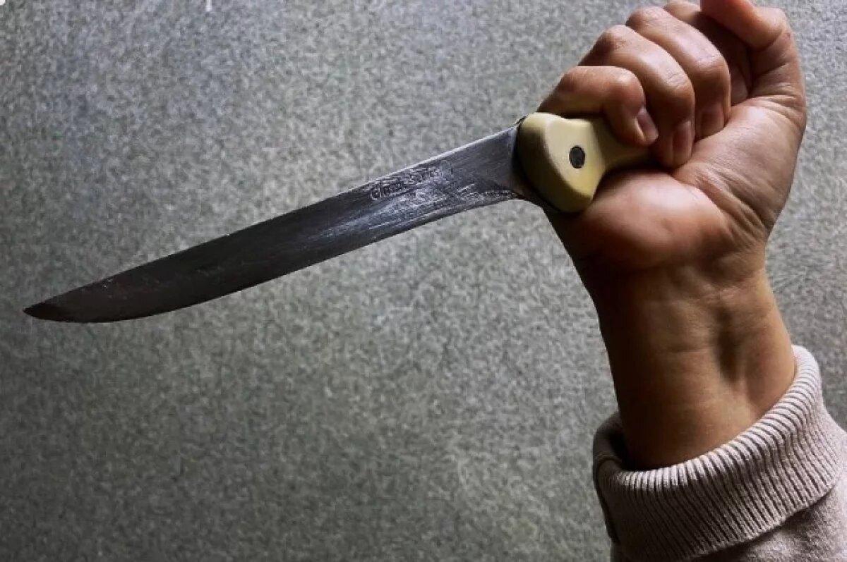    Житель Октябрьского района зарезал знакомого во время пьянки