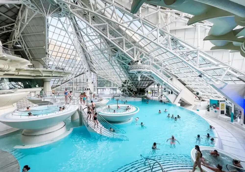 Термальный комплекс Кальдеа: Футуристический стеклянный купол спа-центра стал одним из главных символов современной Андорры