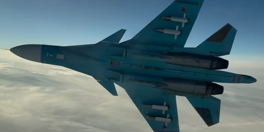 "Видео с полной боевой нагрузкой удивило даже знатоков": Су-34 показал, на что способен