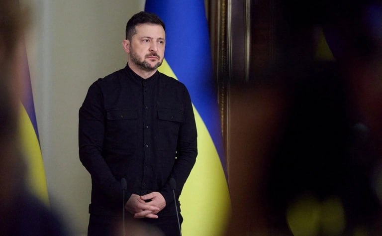 Завершить военный конфликт с Россией!!!