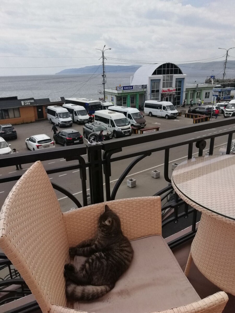 Один час на машине - и вы вы Листвянке