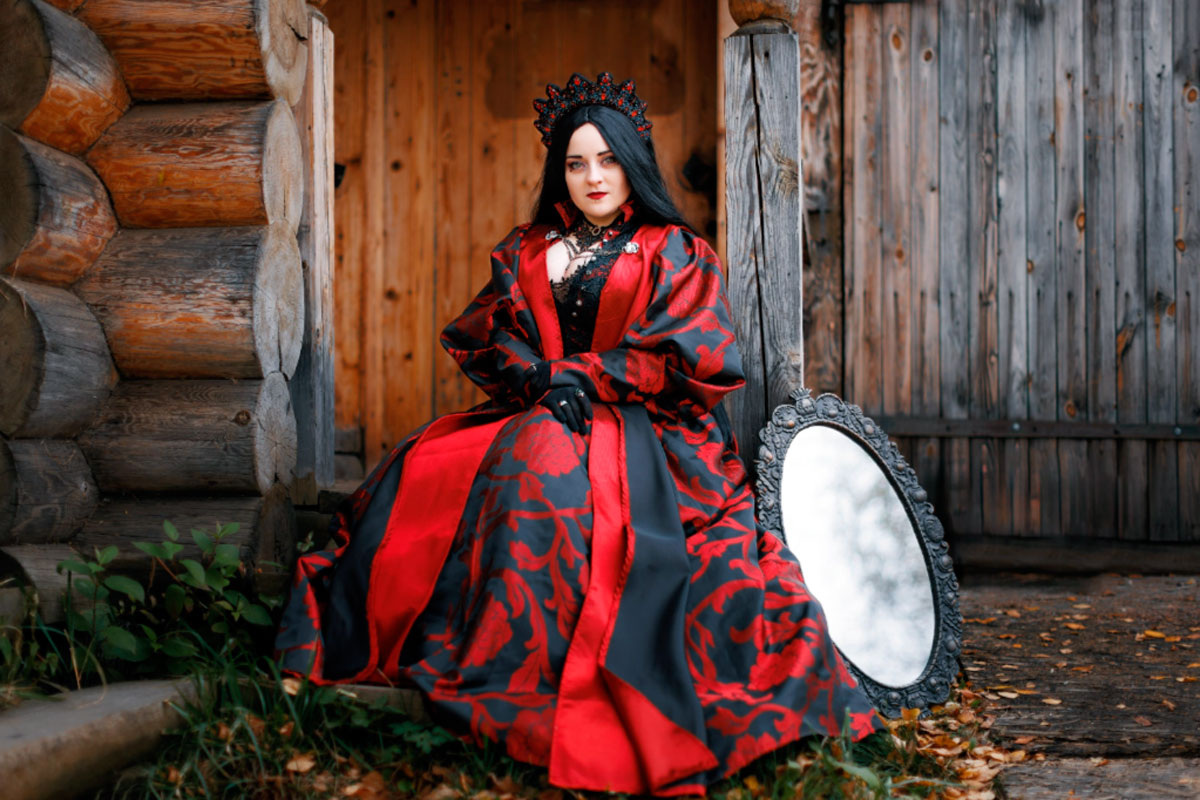 Западная цивилизация легко нашла общий язык с Доброй Матерью, но её тёмная сестра оказалась непосильной ношей для психики, стремящейся к порядку и контролю