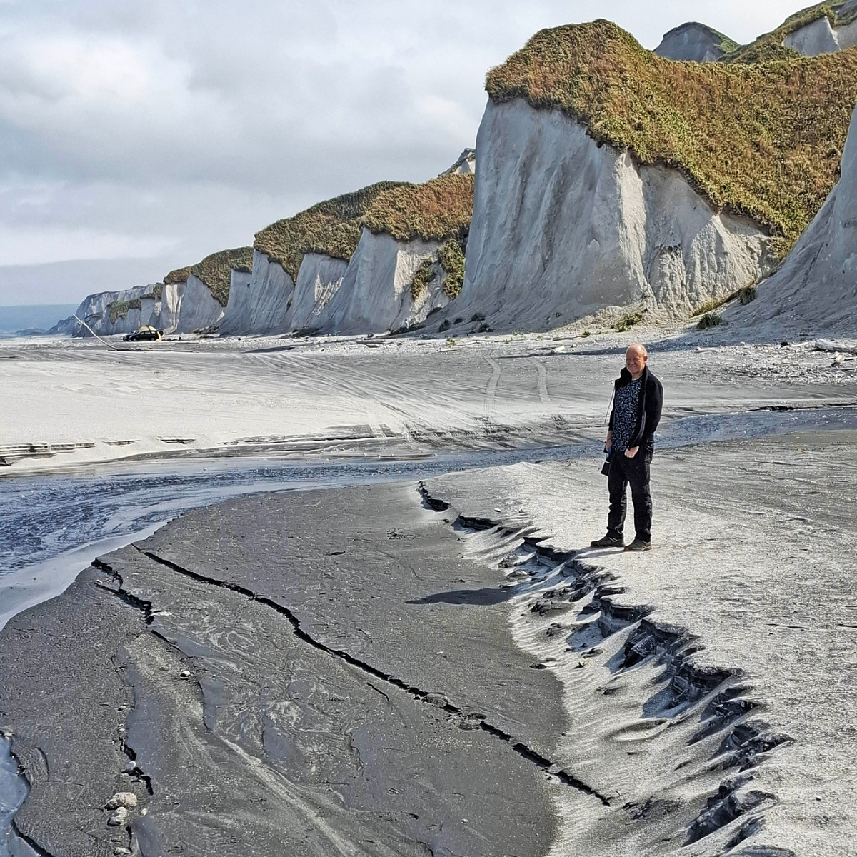 Белые скалы острова Итуруп. Фото автора.
