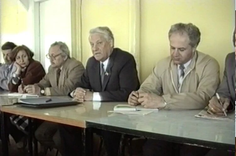 Борис Николаевич приехал в Приозерск на встречу с народными депутатами. Фото: предоставлено Георгием Поротовым
