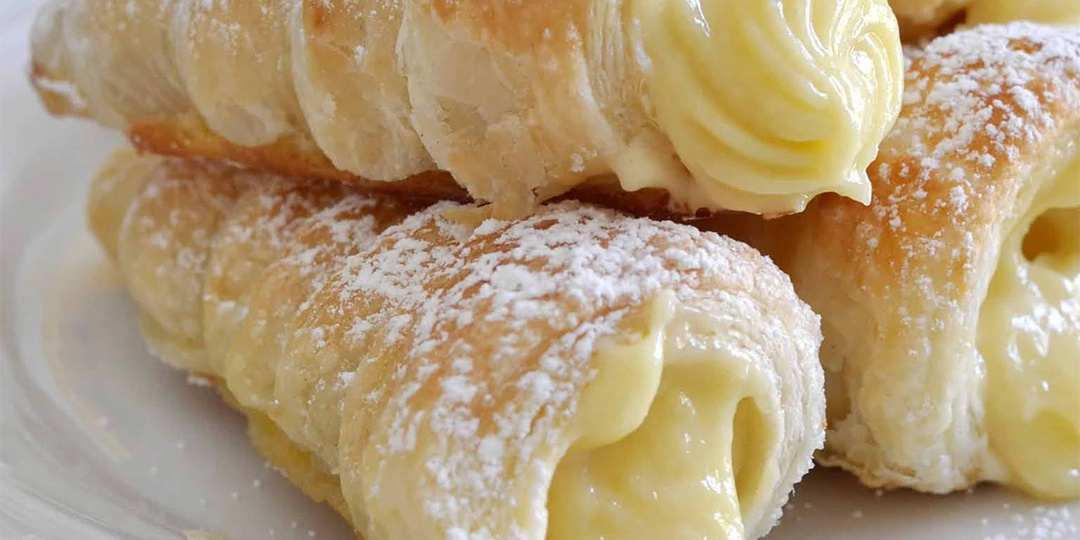 Трубочки с заварным кремом: хрустящая ностальгия с нежной начинкой