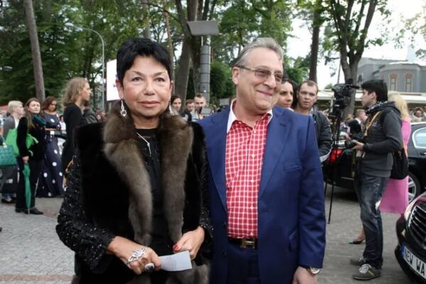    Геннадий Хазанов с женой. Фото: ТВЦ