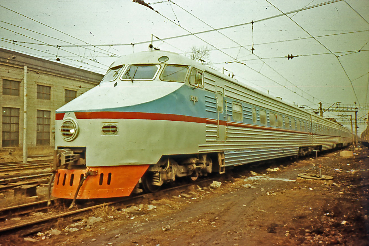 ЭР200-1. Фото с сайта RailGallary.ru