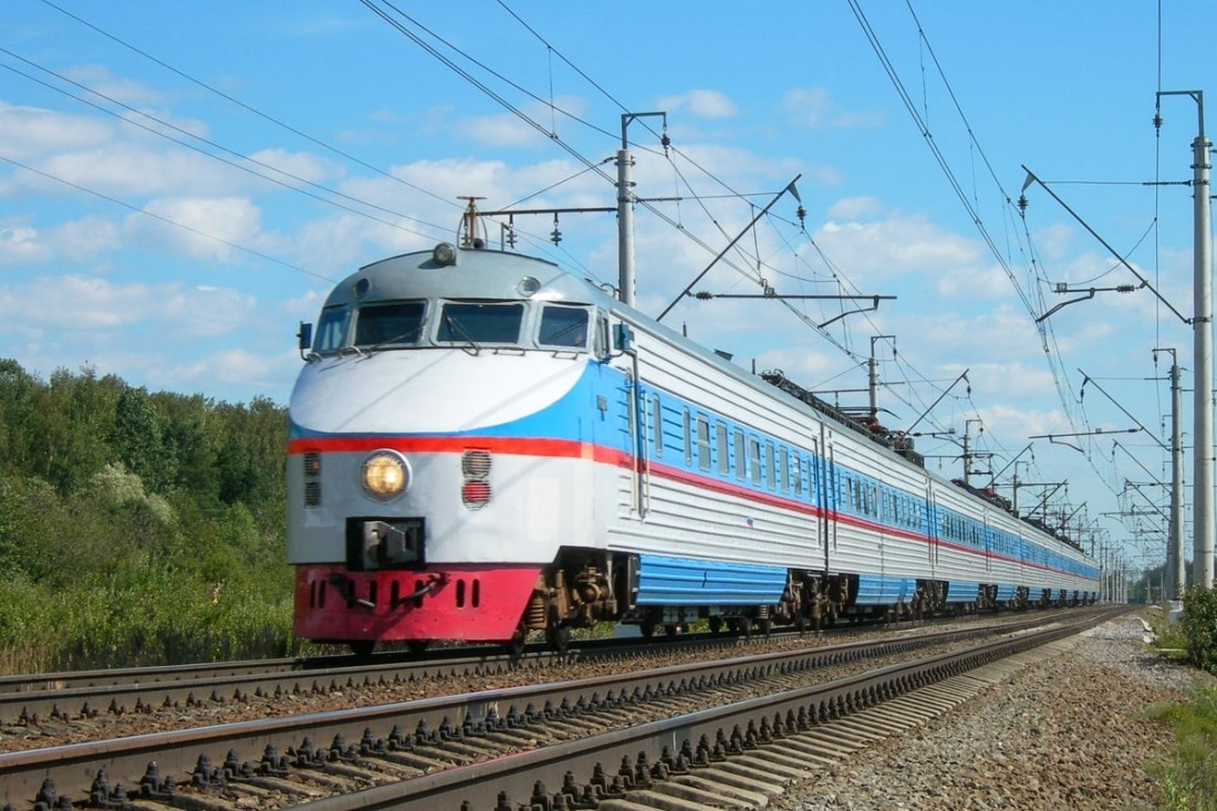 ЭР200-2. Фото с сайта Seltrans.ru