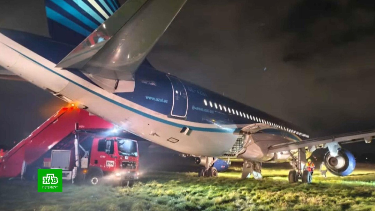    Самолет выкатился за пределы полосы при посадке в аэропорту Пулково