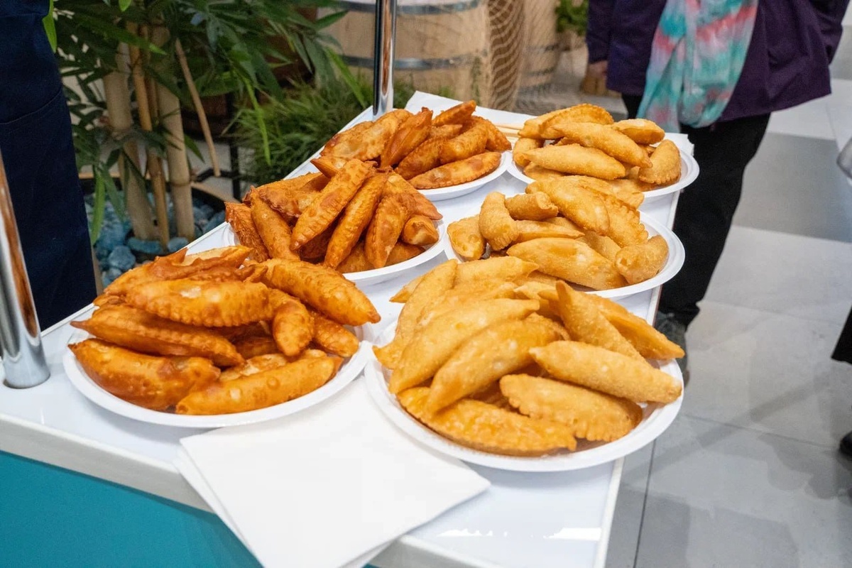 Мини чебуреки Экспродов  *фото предоставлены пресс-службой Департамента торговли и услуг города Москвы