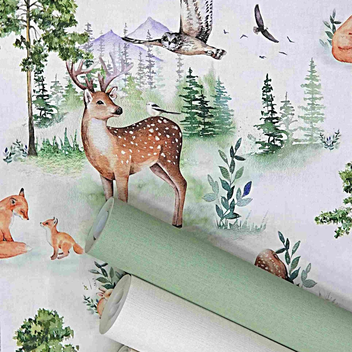 Экологичные обои для детской комнаты Mia&Paul.