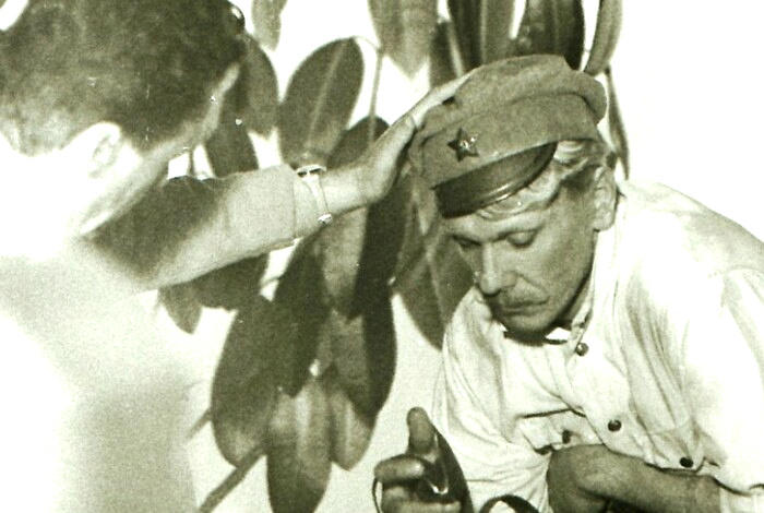 Георгий Юматов пробуется на роль Сухова в фильм "Белое солнце пустыни". Фото: kulturologia.ru 