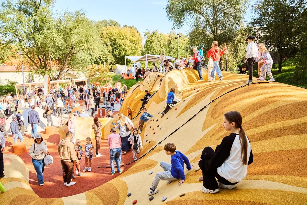 Детская площадка «Кот» в Парке Горького