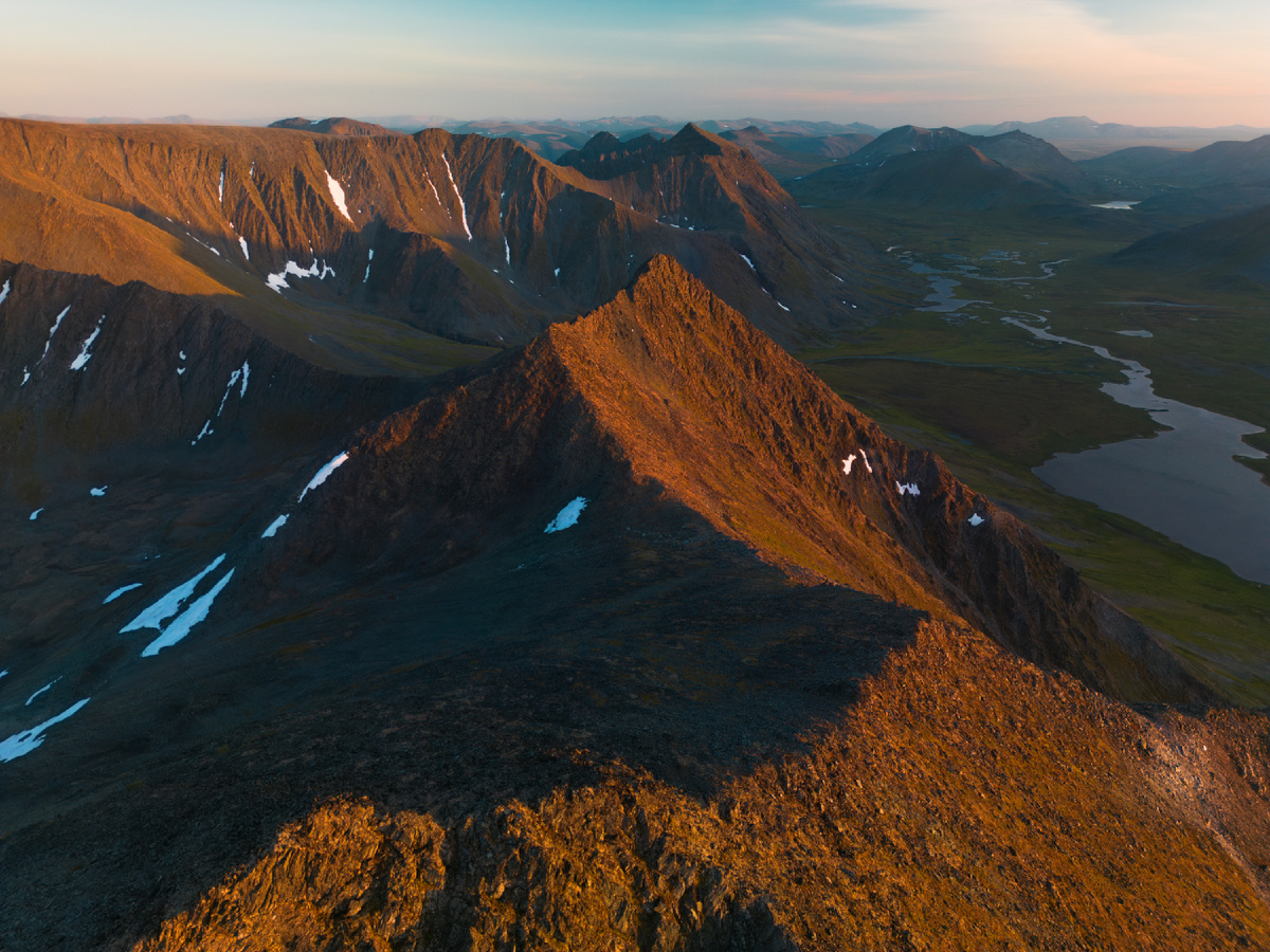 Горы в природном парке «Ингилор». Фото автора.