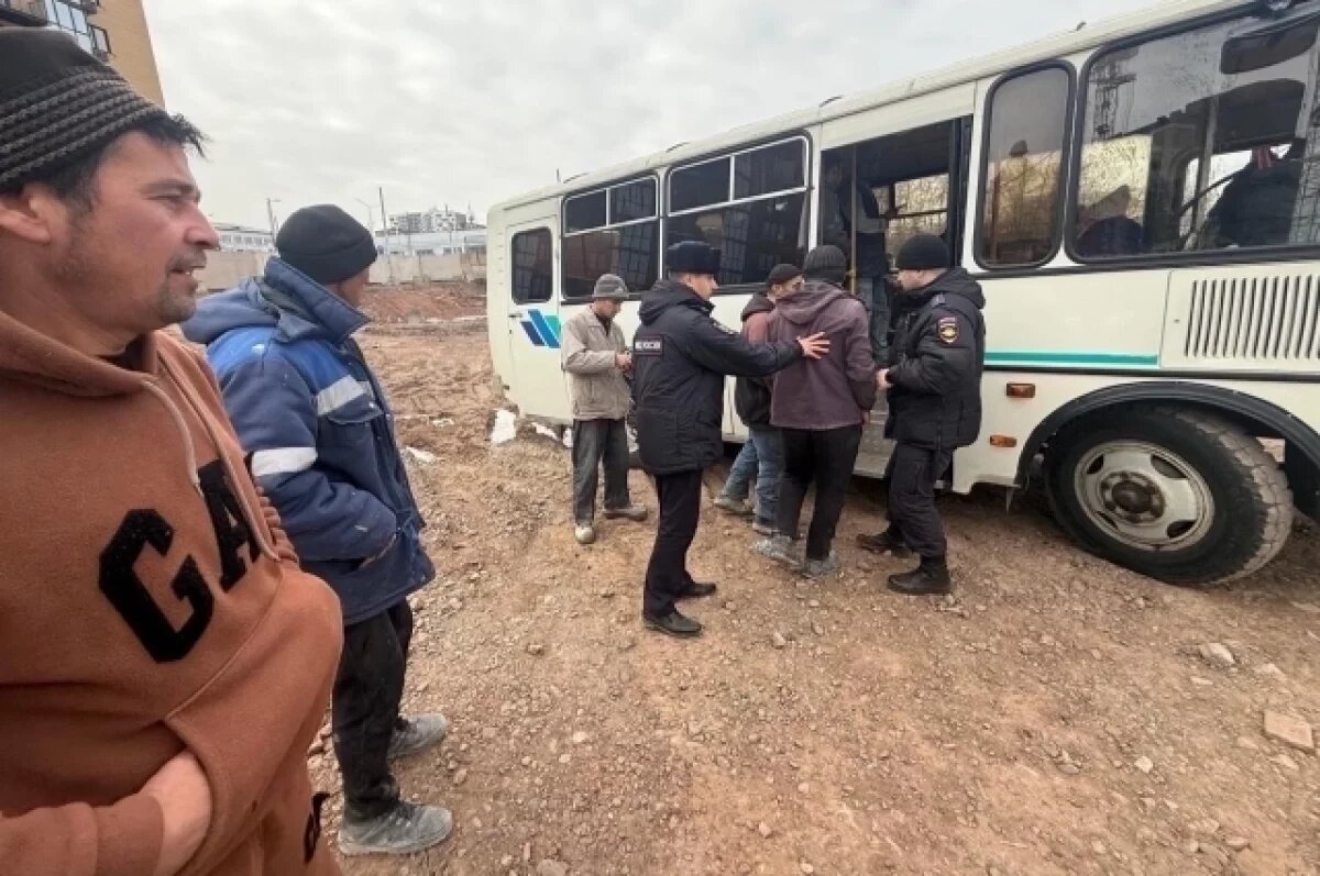    В Красноярске полицейские поймали девять нелегальных мигрантов