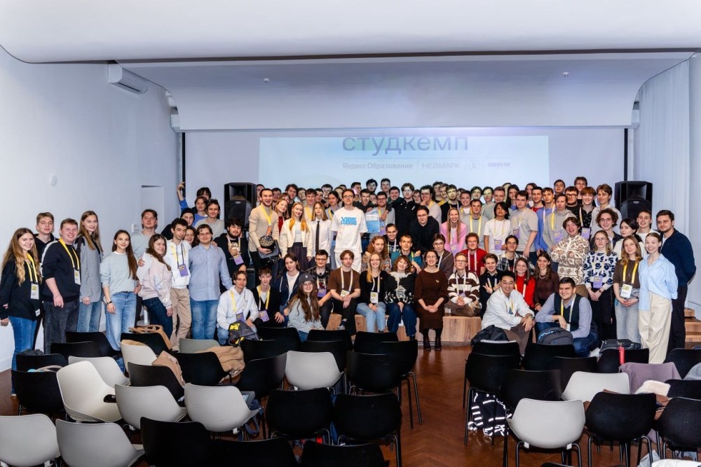    Проект ИИ-автопилота для автомобилей разработали студенты в рамках студкемпа в Нижнем Новгороде