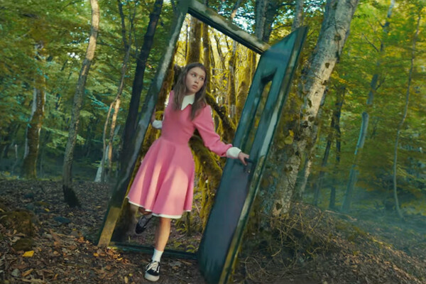 Кадр из фильма «Алиса в Стране чудес» (2025) / «Централ Партнершип»  