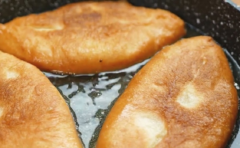 Хрустящие пирожки с картошкой: идеальное тонкое тесто и начинка с секретом