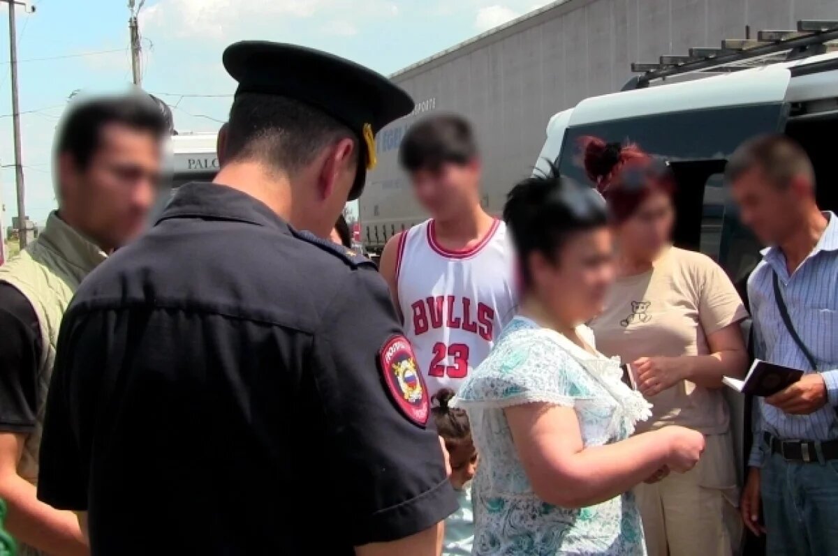    В Астраханской области проверили сотни адресов и нашли десятки мигрантов