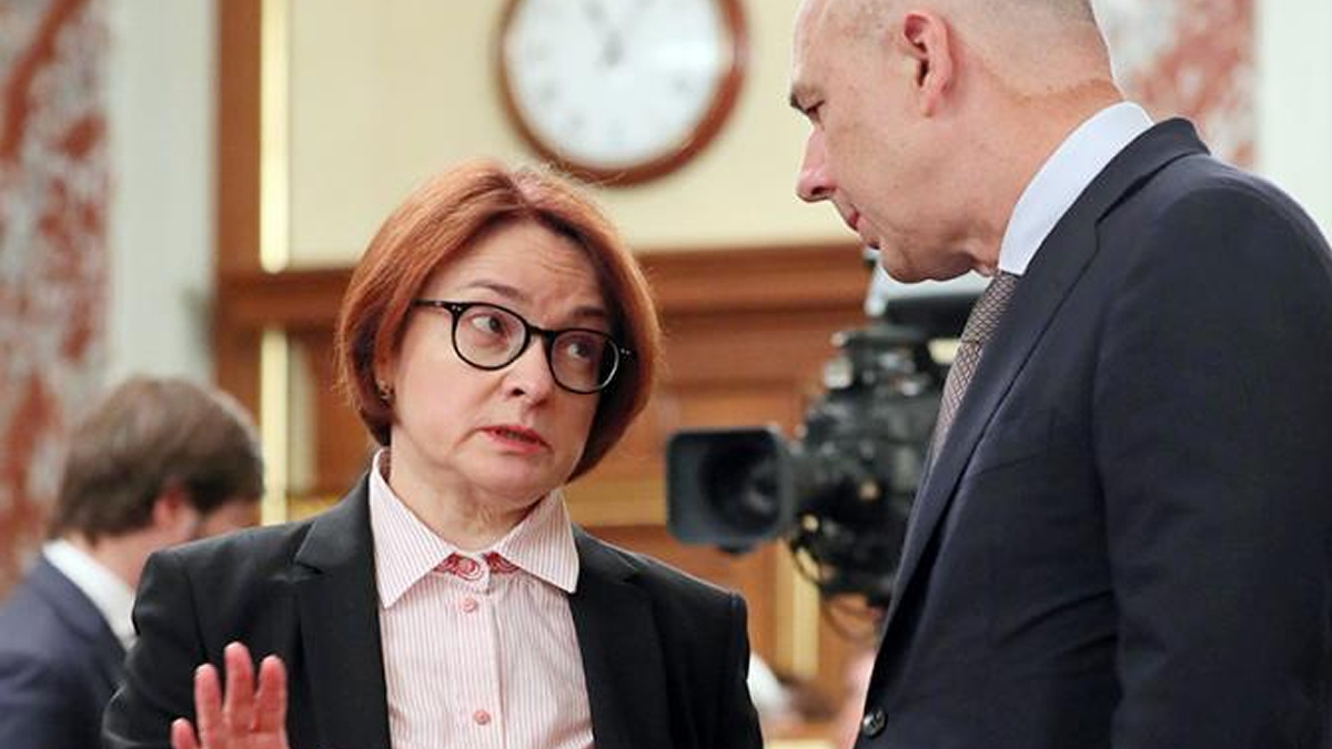 Безналичный мир на грани: мнение ЦБ и платежных ассоциаций