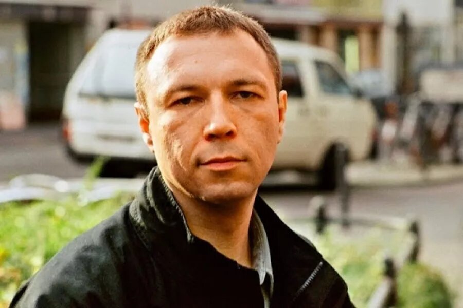 Пелевин Виктор Олегович - писатель