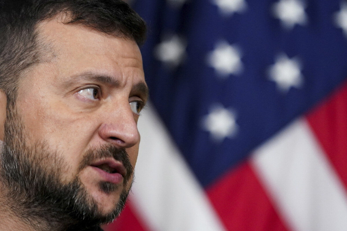    Фото: Kevin Lamarque, источник: Reuters