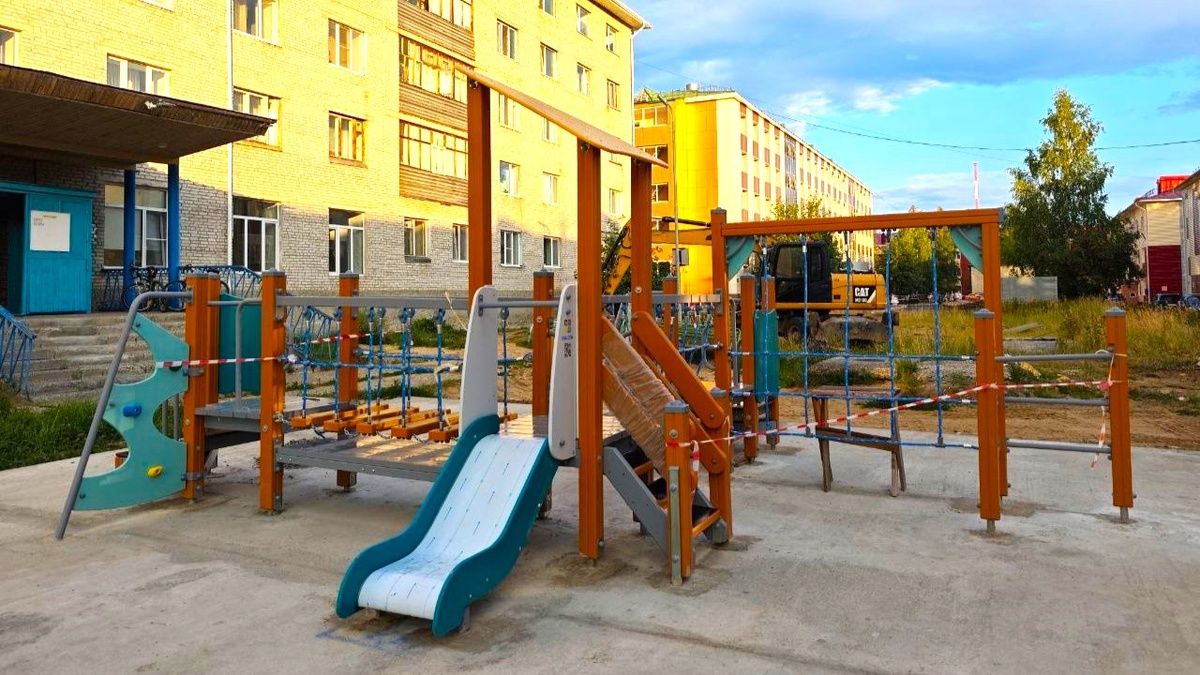    В Югорске запланировали за пять лет возвести 40 детских и 3 спортивные площадки