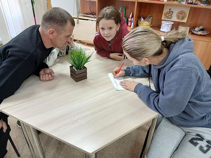 Семья Раковых: Александр с супругой Любовью и детьми Анной и Богданом