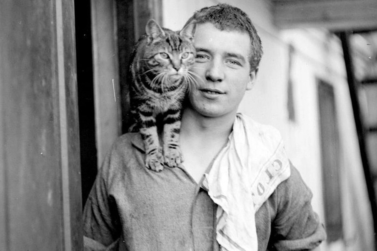 Фото © Wikipedia / Frank Hurley