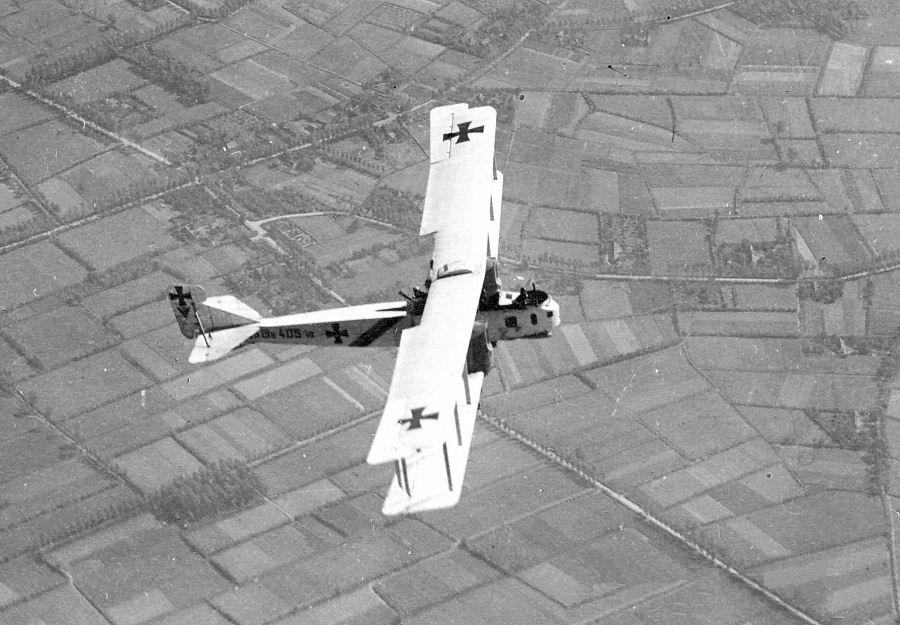 Gotha G IV в полёте июнь 1917