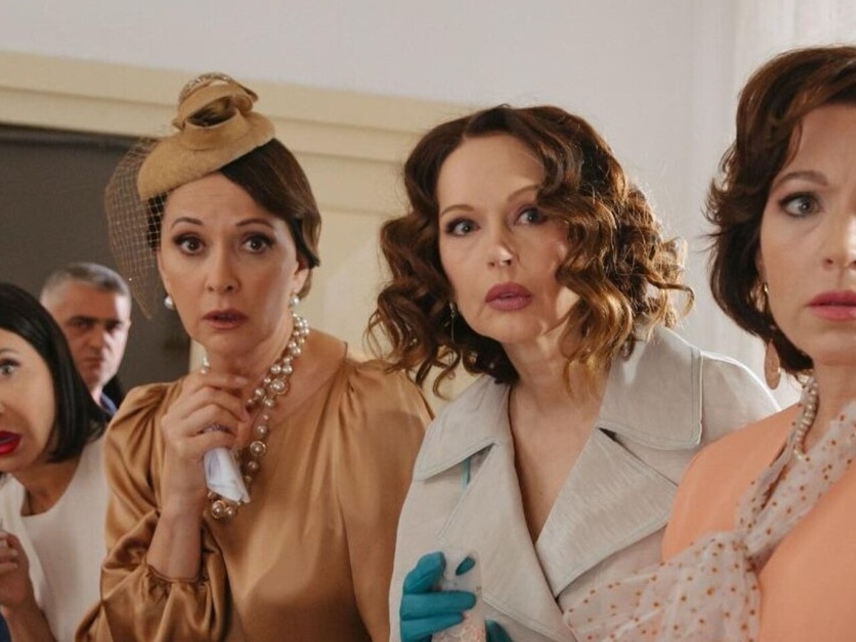 Кадр из сериала "Симон", где Кабо сыграла главную роль