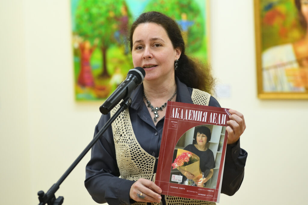      Анна Сухарева- Анопьян Ирина