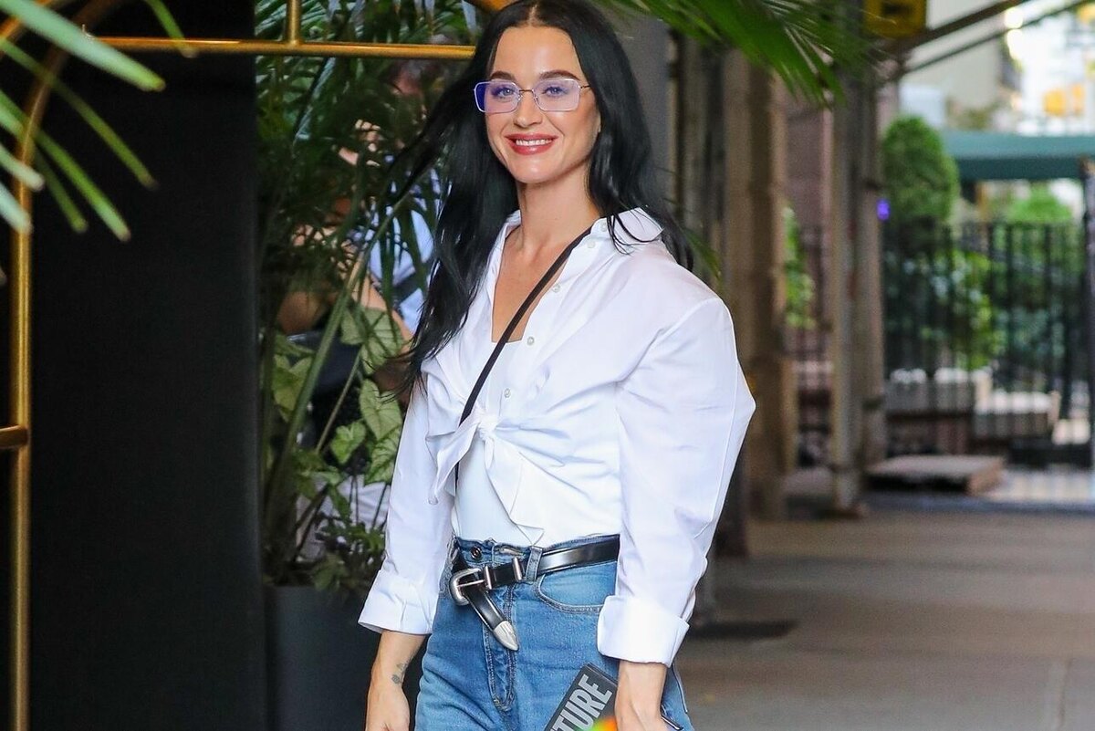    Отношения Кэти и Джастина развиваются стремительно LEGION-MEDIA