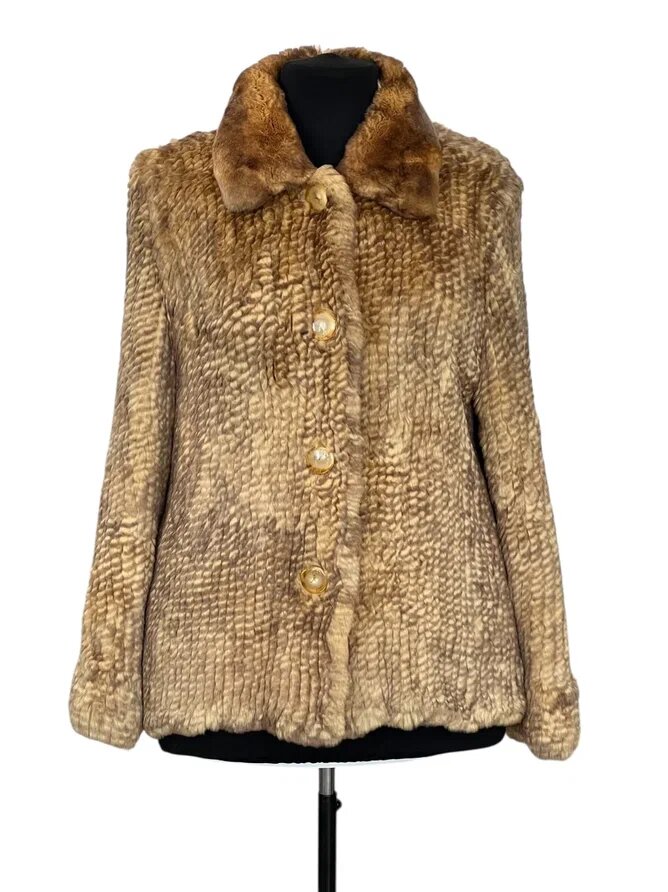 Переделка трикотажного жакета из меха шиншиллы. Ателье Ирины Берзиной.