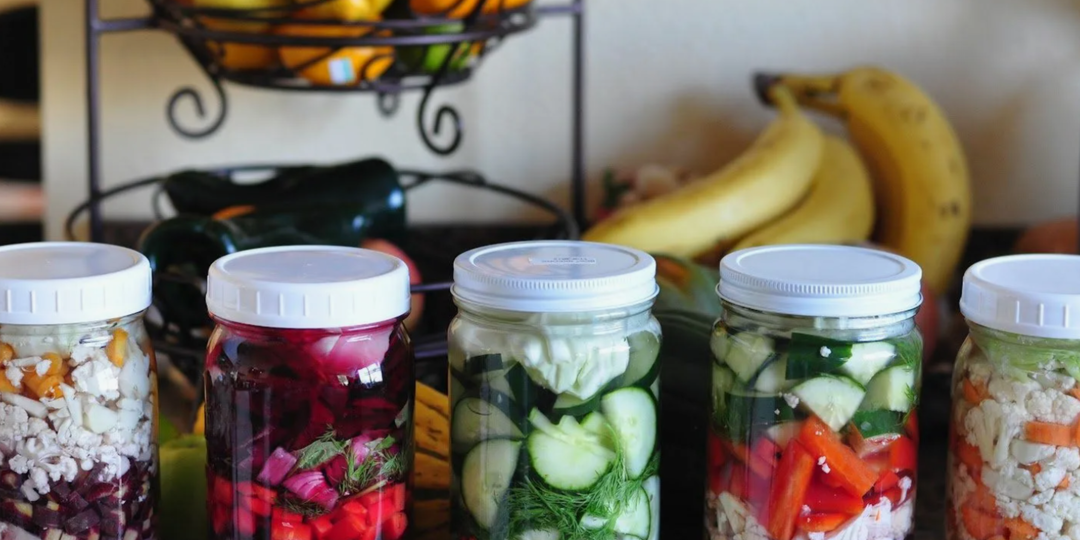 Соль — не обязательна! Как ферментировать овощи по-настоящему чисто