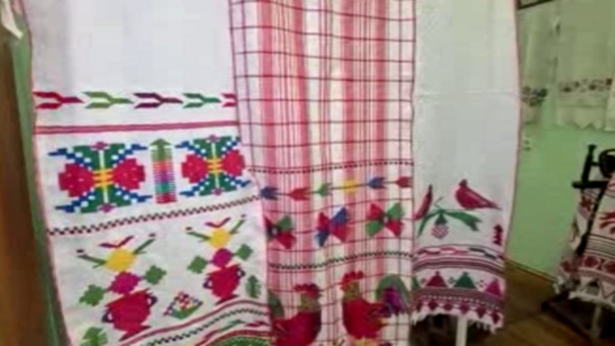    В Курске открылась выставке "Полотно мудрости"