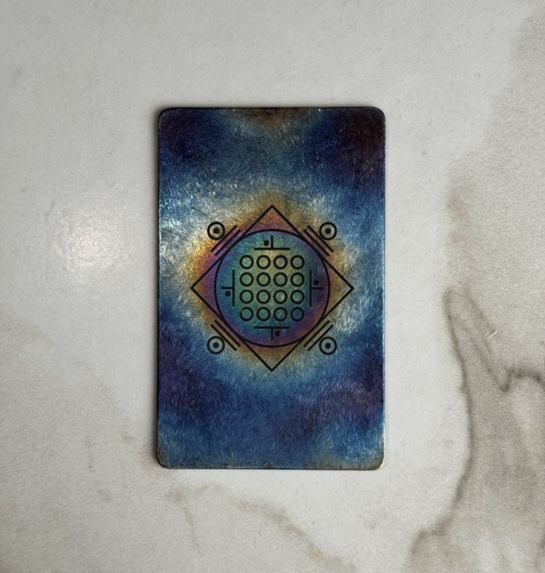 Щит Хаоса. Личное фото автора.