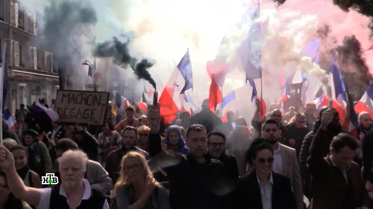    Запуганные «русской угрозой» европейцы захотели жить под руководством Путина