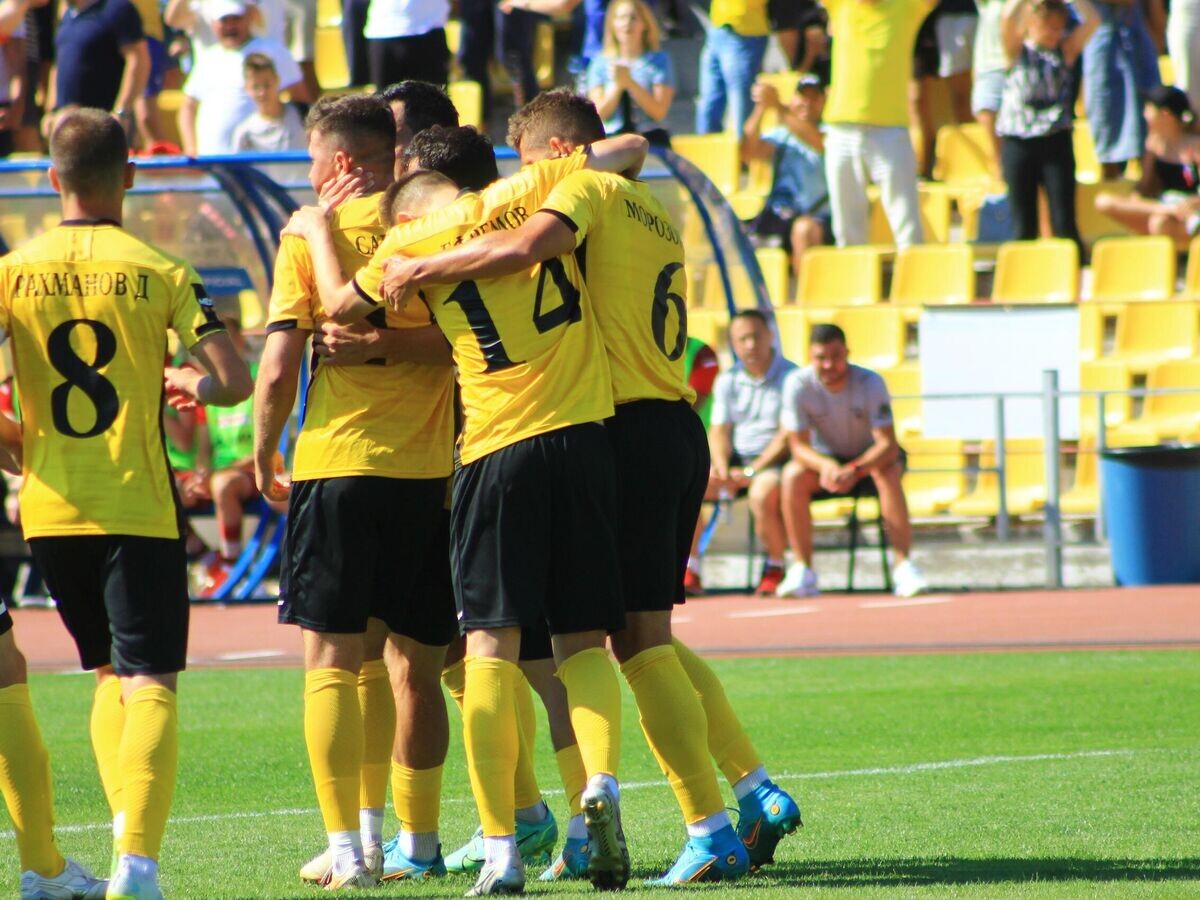    Футболисты "Волги" (Ульяновск)© Фото : Страница ФК "Волга" (Ульяновск) Вконтакте