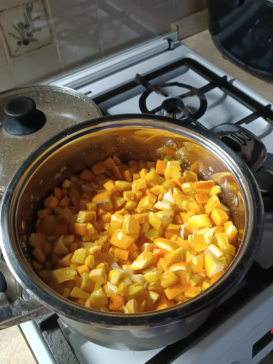 Варила тыквенное варенье с лимонами и апельсинами. 