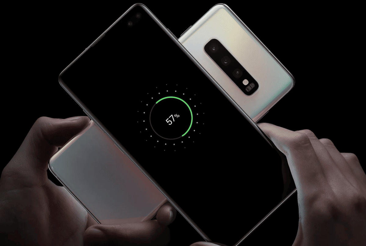 Важно понимать, что функция реверсивной зарядки — это не аналог пауэрбанку или классическому адаптеру. Скорость восполнения заряда в этом случае значительно ниже, и работает опция не со всеми устройствами. Фото: i0.wp.com