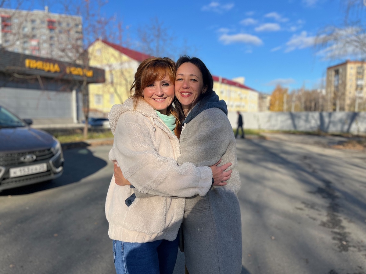 Оля и Наташа сегодня. Листайте в прошлое -->>