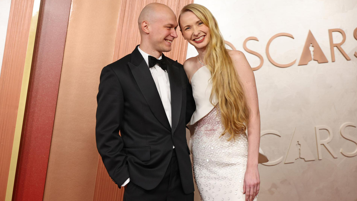    Юра Борисов с женой. Фото: Getty images