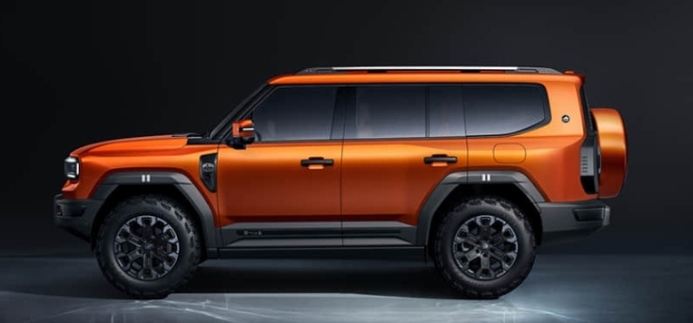 Внешне Jetour Zongheng G700 выполнен в классическом стиле «квадратного» внедорожника. 