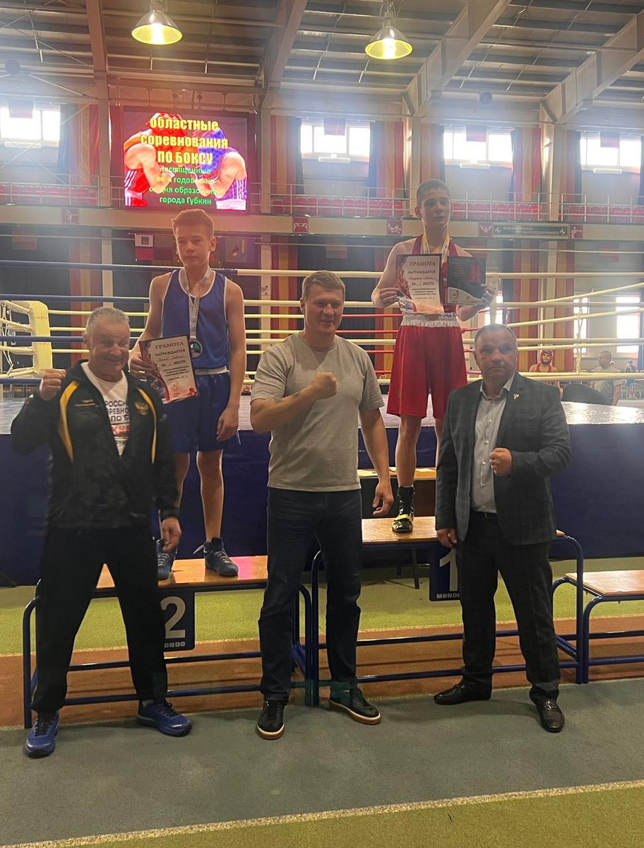 Паша Делуденко 1 место с Александром Поветкиным , Нечаев 2 место Старый оскол оба.