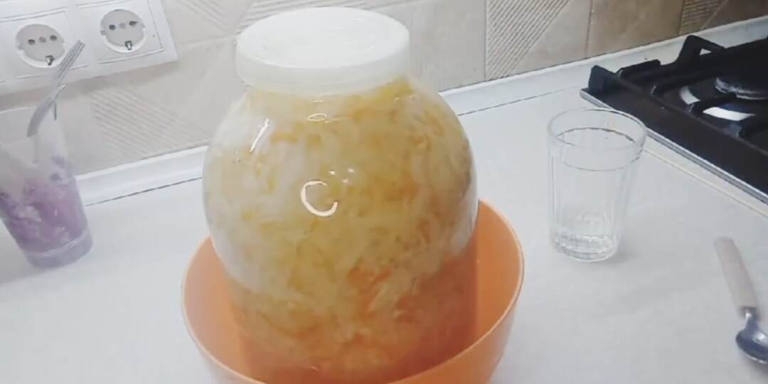 Квашеная капуста в рассоле 2 способа