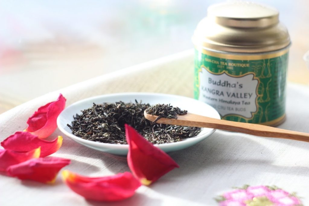 Черный чай из долины Кангра. © Ольга Никандрова